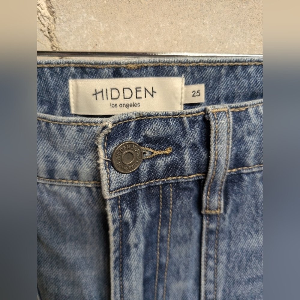 Jeans - Picture 2 of 3